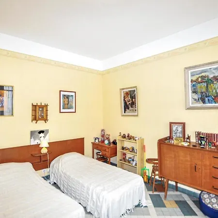 2 Bedroom Gorgeous In قرقشونه